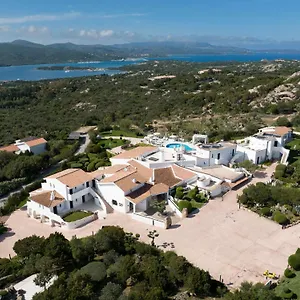 Sulia House Porto Rotondo, Curio Collection By Hilton **** Porto Rotondo